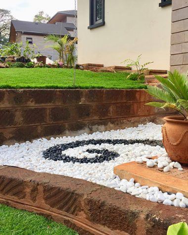 Entrance garden and signage bed, Gigiri — detail photo 1