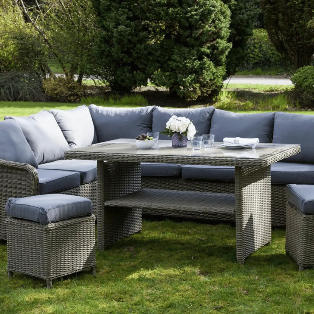 Veranda dining and lounge set, Kileleshwa — Kileleshwa, Nairobi